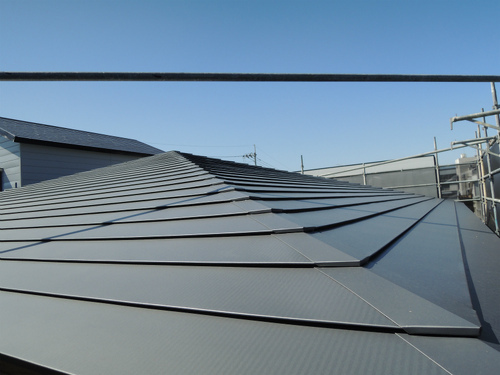 高知 住宅 新築 横葺き 屋根