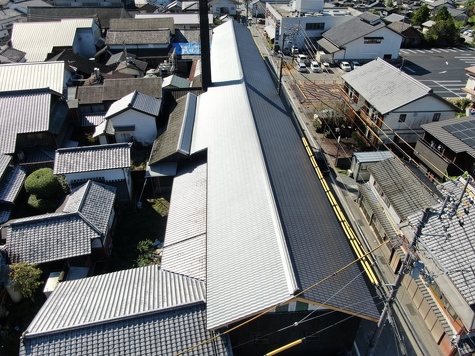 屋根の劣化と色褪せをカバールーフで同時解決